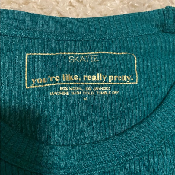 Skatie set - Erica top M - Picture 4 of 4